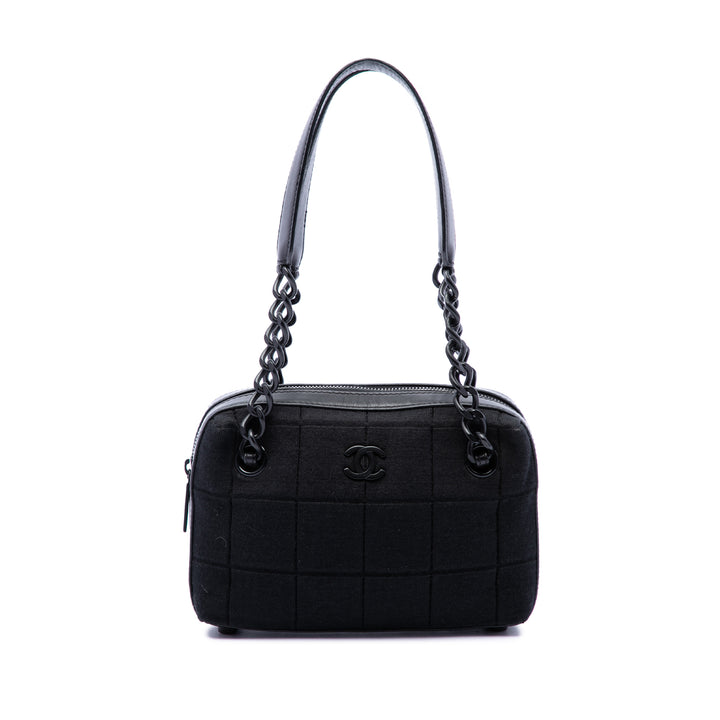 Chanel CC Chocolate Bar Jersey Sac Noir – vue principale – GABY PARIS