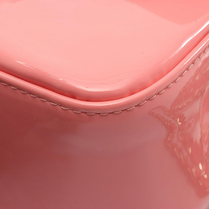 Chanel Mini CC Cuir verni Camellia à rabat