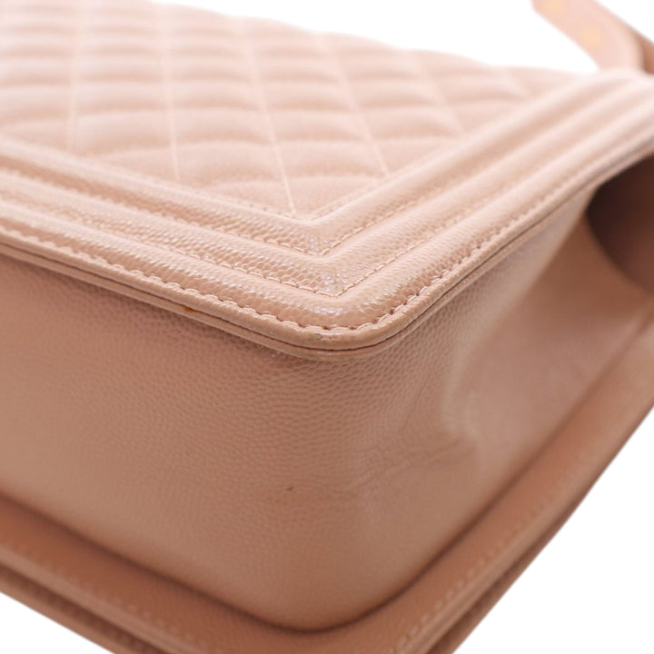 Chanel Medium Matelassé Caviar Boy à rabat