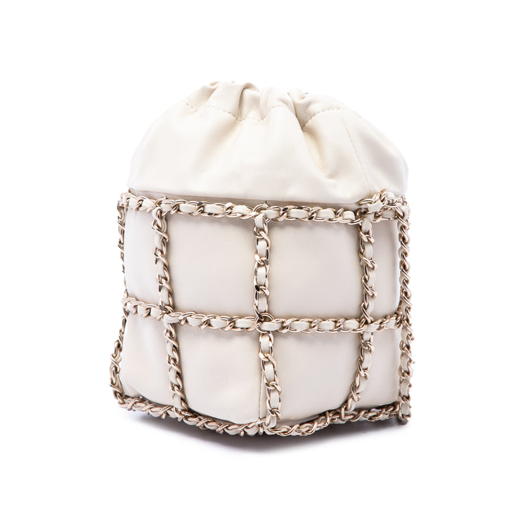 Chanel CC Chaîne Armature Sac à cordon seau Mini Cuir d'agneau Blanc – vue 2 – GABY PARIS
