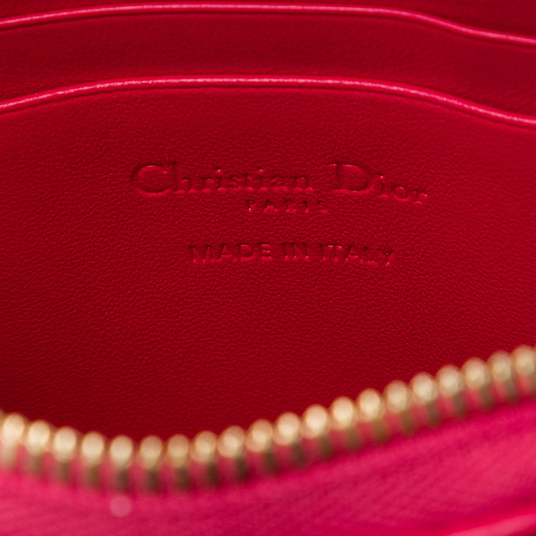 Dior Cannage Lady Dior Call in Étui téléphone Cuir d'agneau Rouge – vue 5 – GABY PARIS