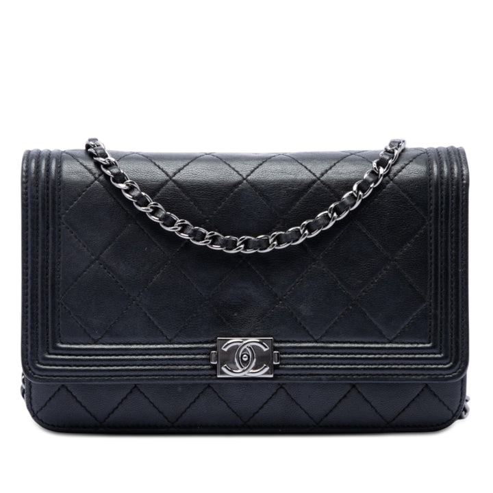 Chanel Matelassé Cuir d'agneau Boy Wallet on Chain