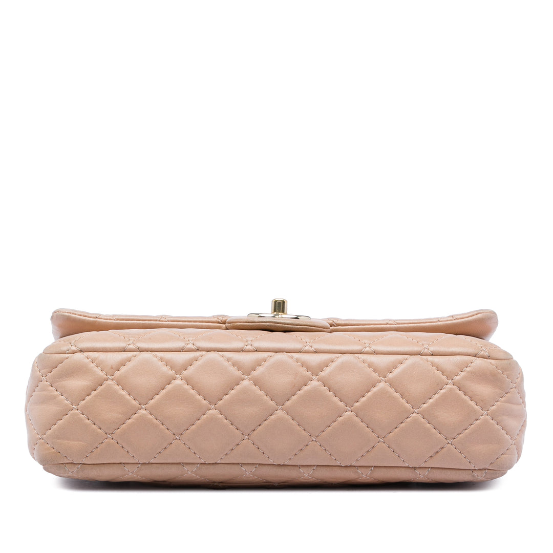 Chanel Medium Classic Cuir d’agneau Double rabat