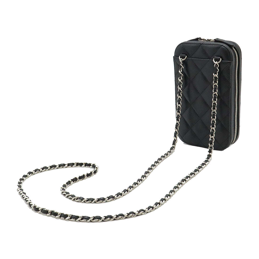 Chanel CC Matelassé Caviar Zip Phone Étui
