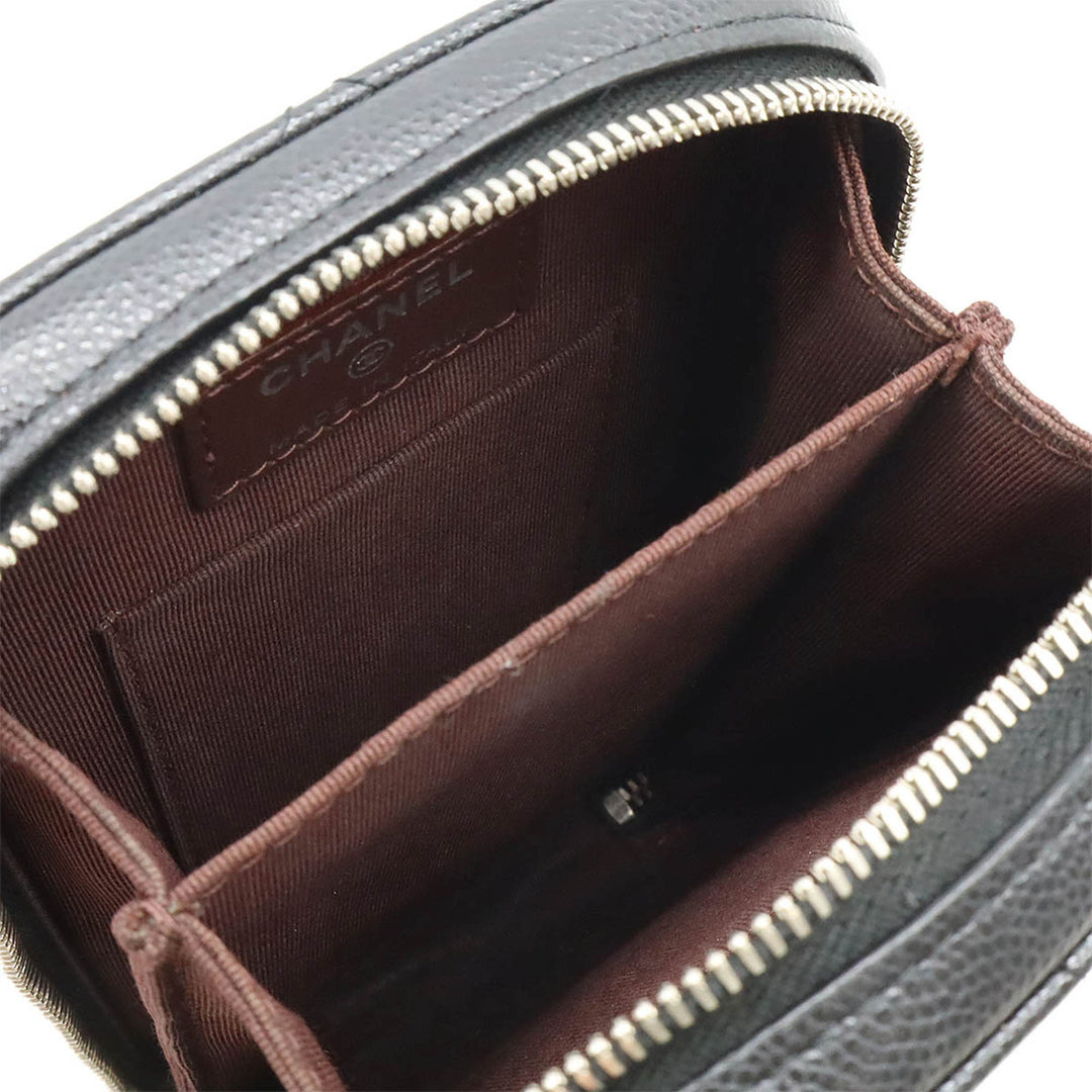 Chanel CC Matelassé Caviar Zip Phone Étui