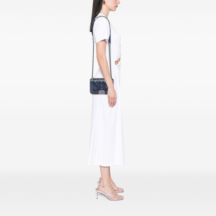 Chanel Paris Dallas Small Matelassé Distressed Cuir de veau clouté Boy à rabat