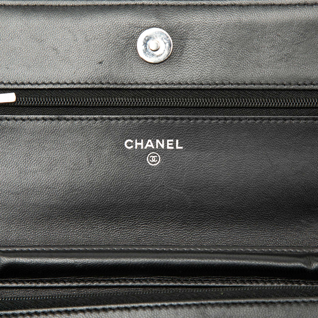 Chanel CC Matelassé Cuir d’agneau Wallet on Chain