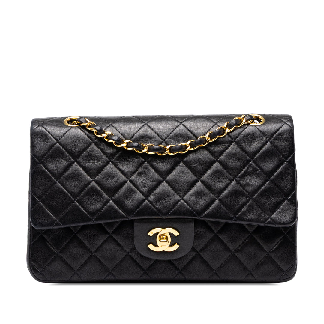 Chanel Sac porté épaule Classic Double rabat Moyen Cuir d'agneau Noir – vue principale – GABY PARIS