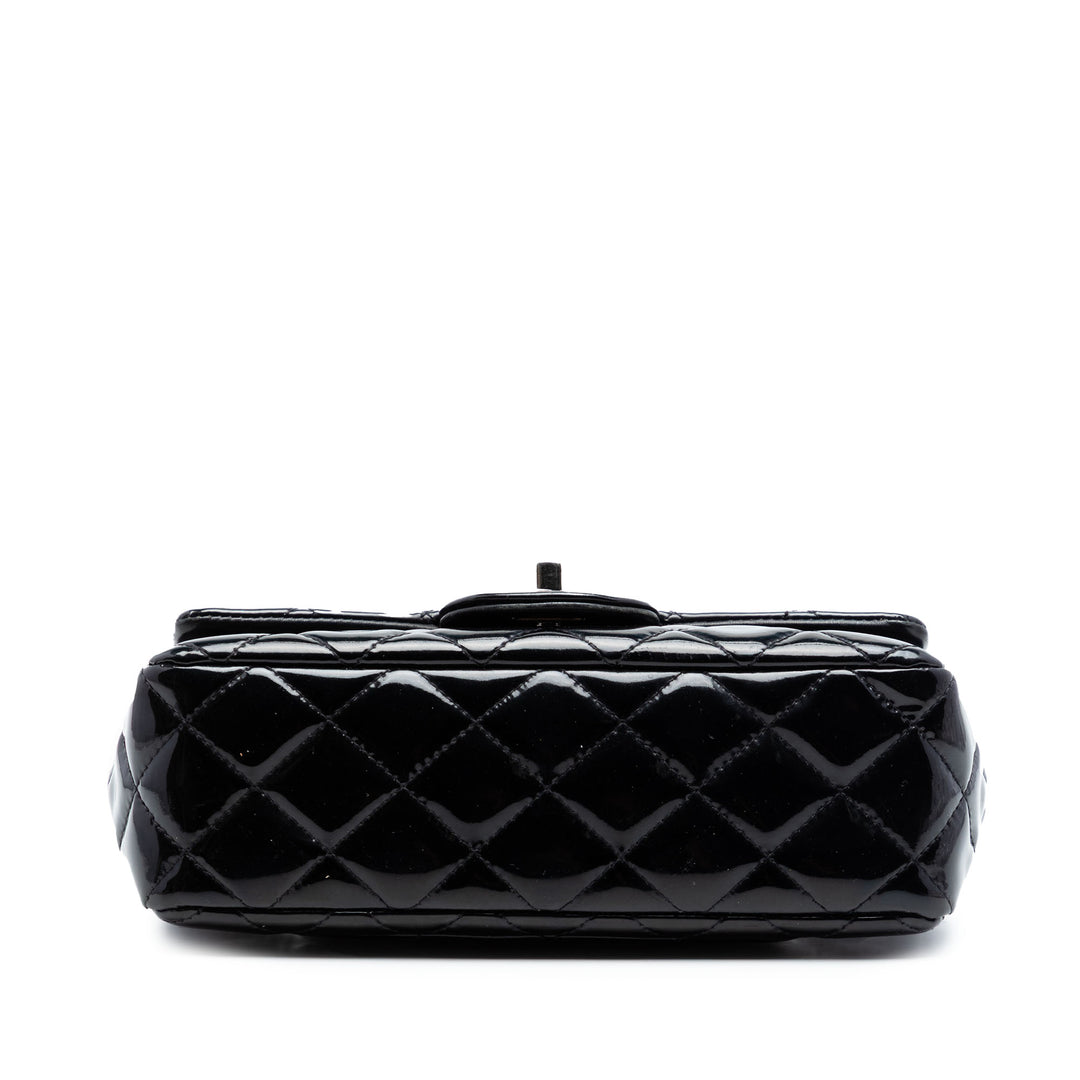 Chanel Mini Rectangular Classic Cuir verni Simple rabat