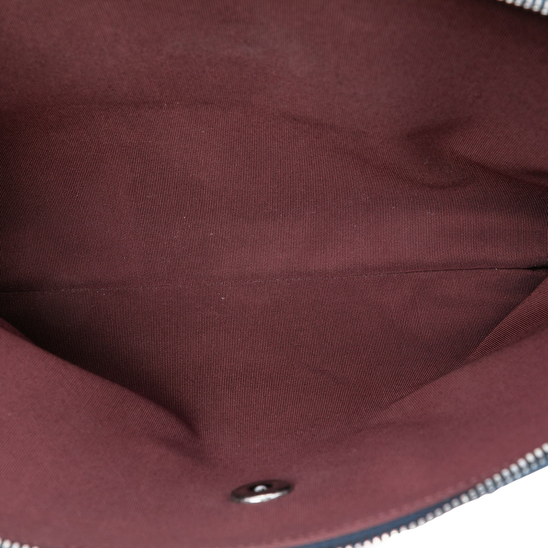 Chanel Medium Matelassé Glazed Cuir de veau Daily Walk Double Zip Sac bandoulière