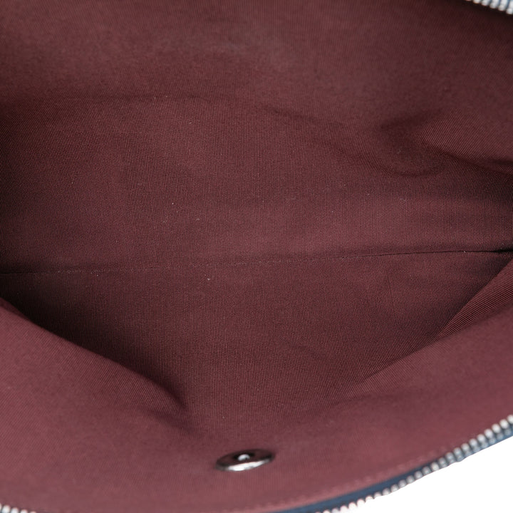 Chanel Medium Matelassé Glazed Cuir de veau Daily Walk Double Zip Sac bandoulière