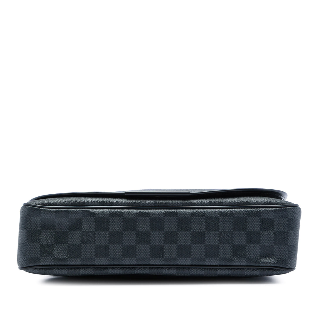 Louis Vuitton Damier Graphite Daniel MM