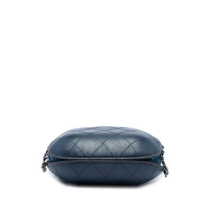 Chanel Imprimé et Matelassé Gabrielle Sac seau Petit Jean Bleu – vue 3 – GABY PARIS