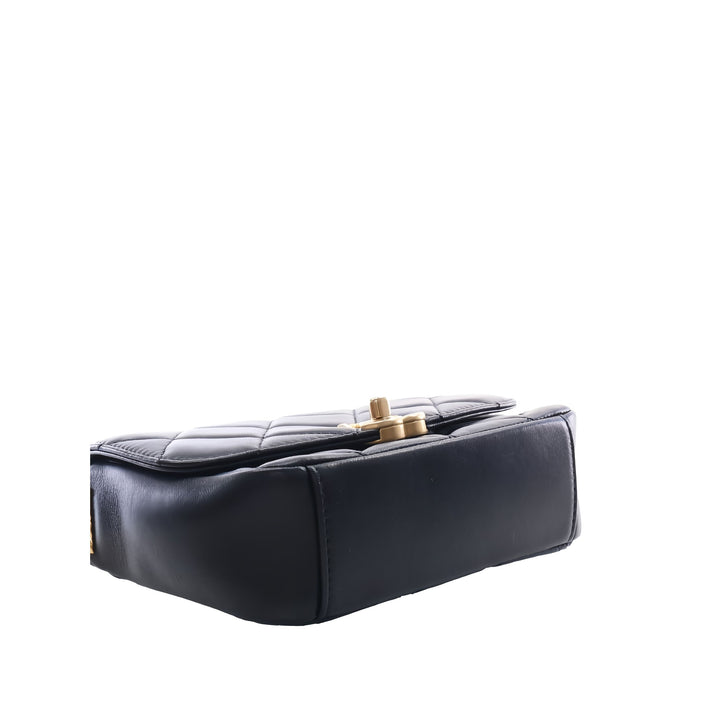 Chanel Sac bandoulière Matelassé CC Coin à rabat Petit Cuir d'agneau Noir – vue 15 – GABY PARIS
