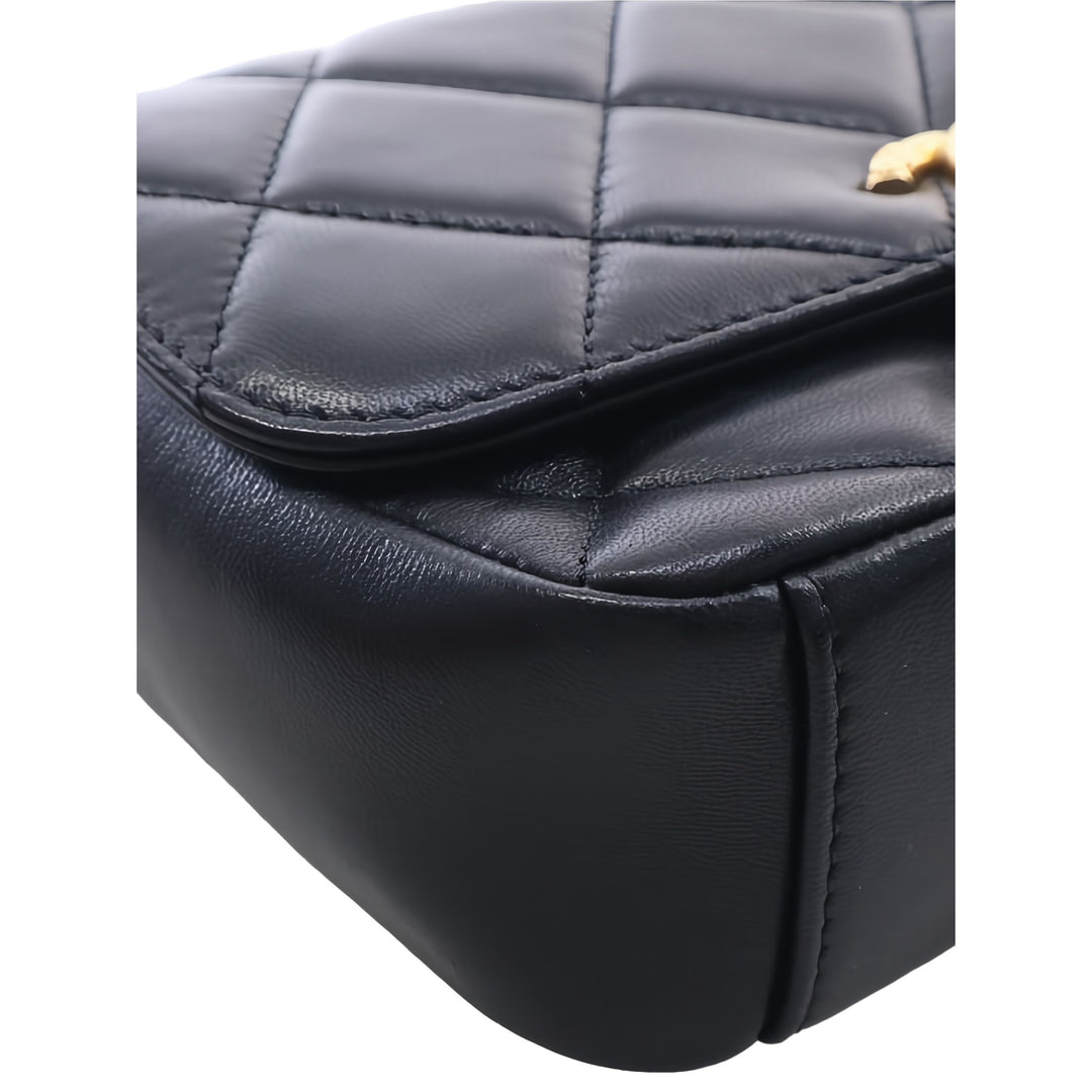 Chanel Sac bandoulière Matelassé CC Coin à rabat Petit Cuir d'agneau Noir – vue 9 – GABY PARIS