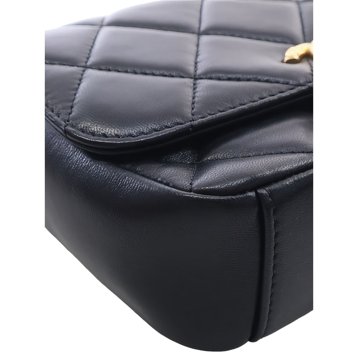 Chanel Sac bandoulière Matelassé CC Coin à rabat Petit Cuir d'agneau Noir – vue 9 – GABY PARIS