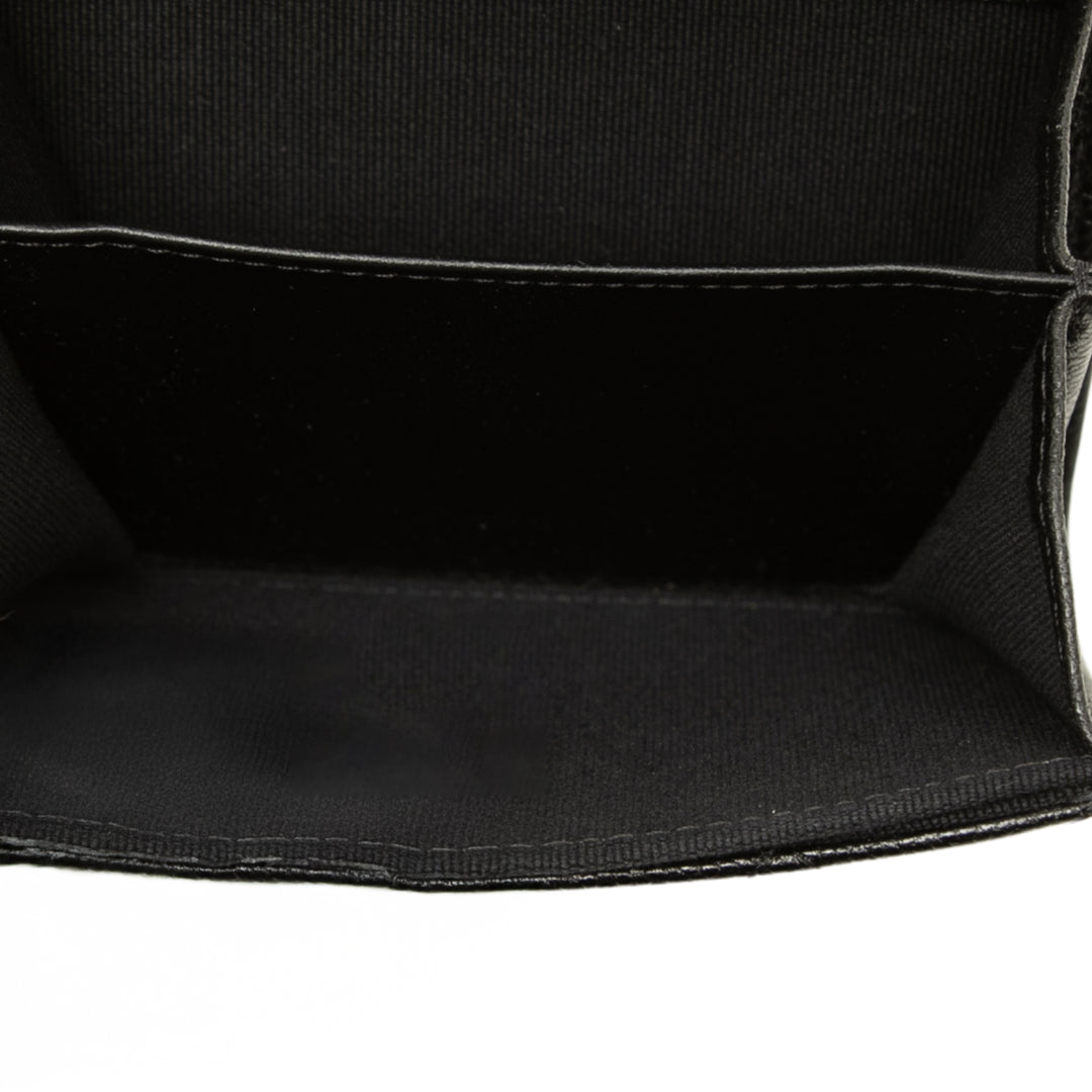 Chanel Matelassé Boy Porte-cartes avec chaîne Cuir caviar Noir – vue 4 – GABY PARIS