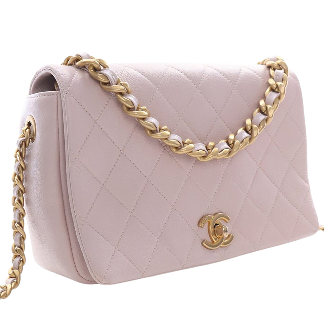 Chanel Medium Matelassé Cuir de veau Fashion Therapy à rabat