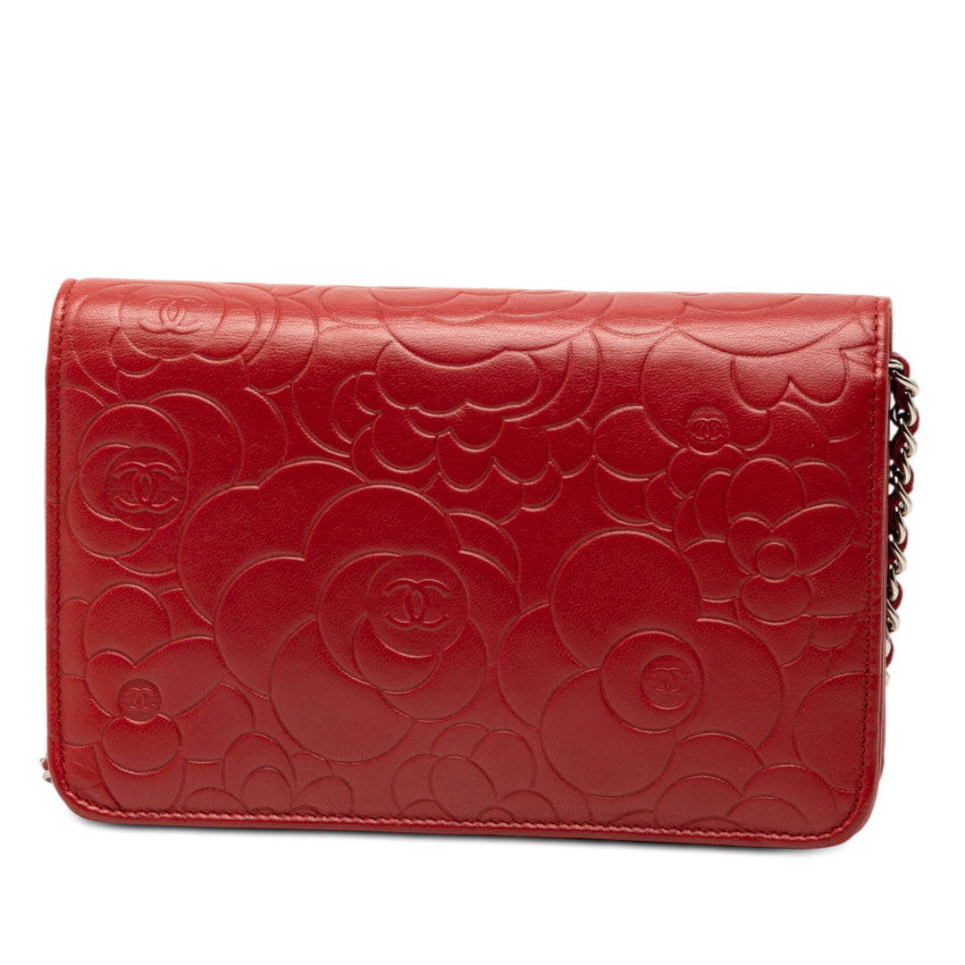 Chanel CC embossé Cuir d’agneau Camellia Wallet on Chain