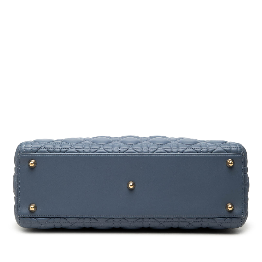 Dior Lady Dior Cannage Grand Cuir d'agneau Bleu – vue 3 – GABY PARIS