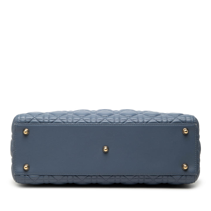 Dior Lady Dior Cannage Grand Cuir d'agneau Bleu – vue 3 – GABY PARIS