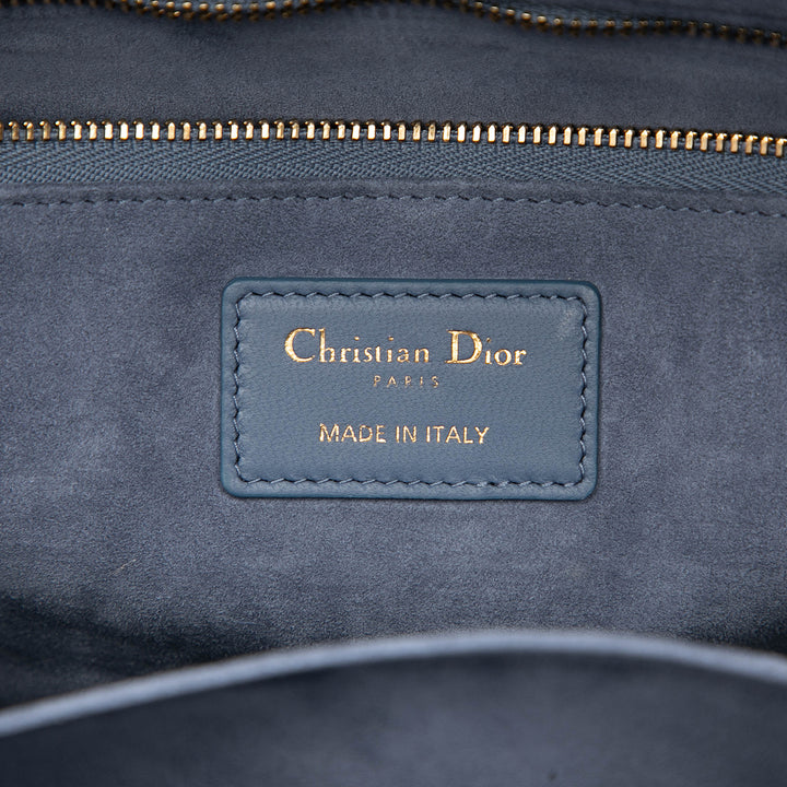 Dior Lady Dior Cannage Grand Cuir d'agneau Bleu – vue 5 – GABY PARIS