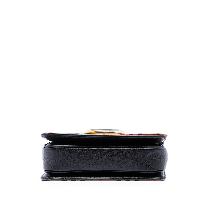 Burberry Bague à finitions House Check D Petit Cuir de chèvre Noir – vue 3 – GABY PARIS