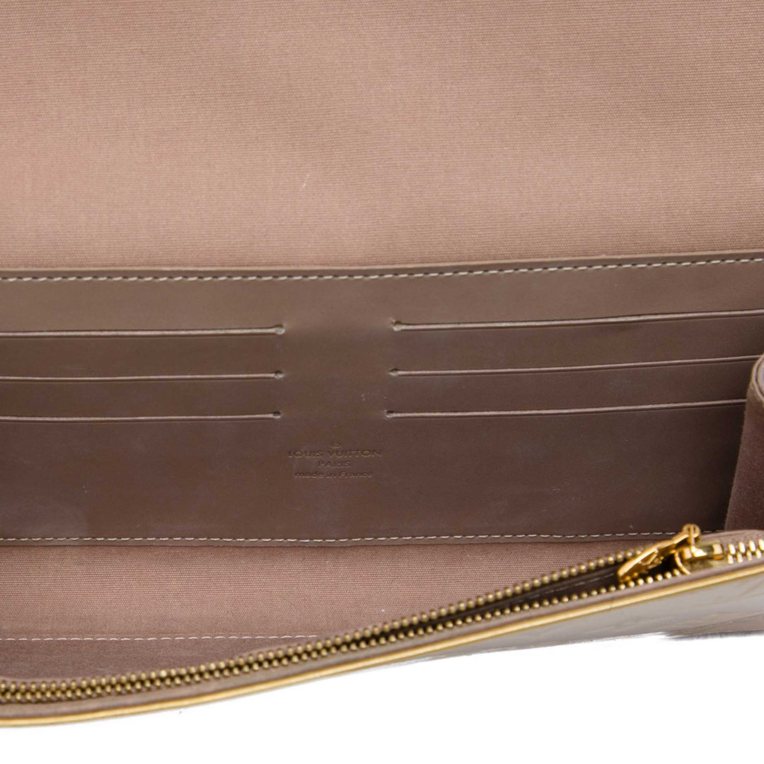 Louis Vuitton Sac porté épaule Rossmore Monogram MM Cuir verni Doré – vue 4 – GABY PARIS
