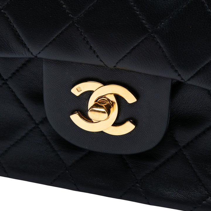 Chanel Medium Classic Cuir d’agneau Double rabat Noir