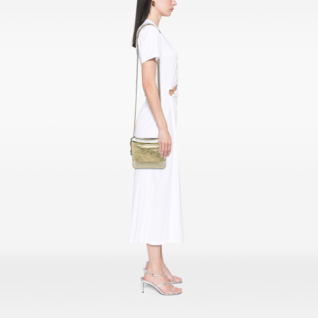 Chanel Matelassé Métallisé vieilli Gabrielle Hobo Petit Cuir de veau Doré – vue 5 – GABY PARIS