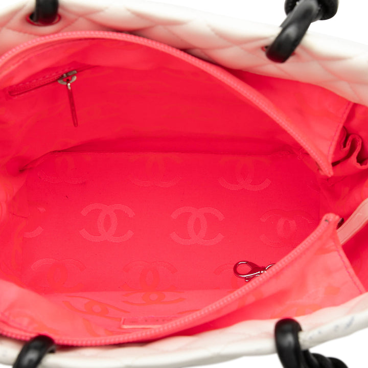 Chanel Medium Matelassé Cuir de veau Cambon Ligne Cabas