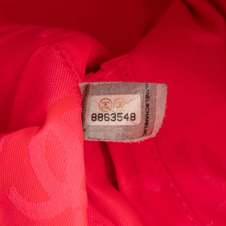 Chanel Medium Matelassé Cuir de veau Cambon Ligne Cabas