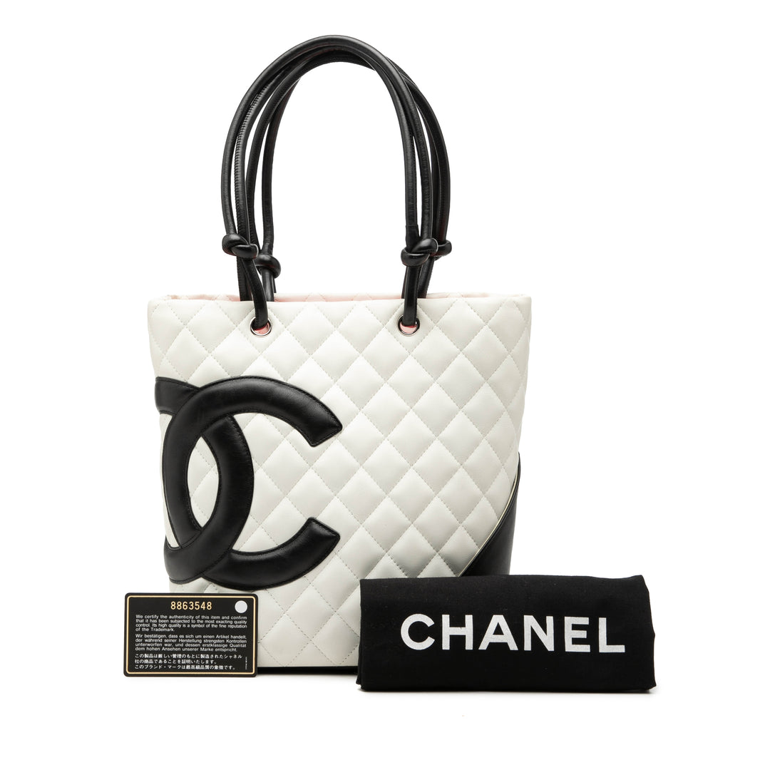 Chanel Medium Matelassé Cuir de veau Cambon Ligne Cabas
