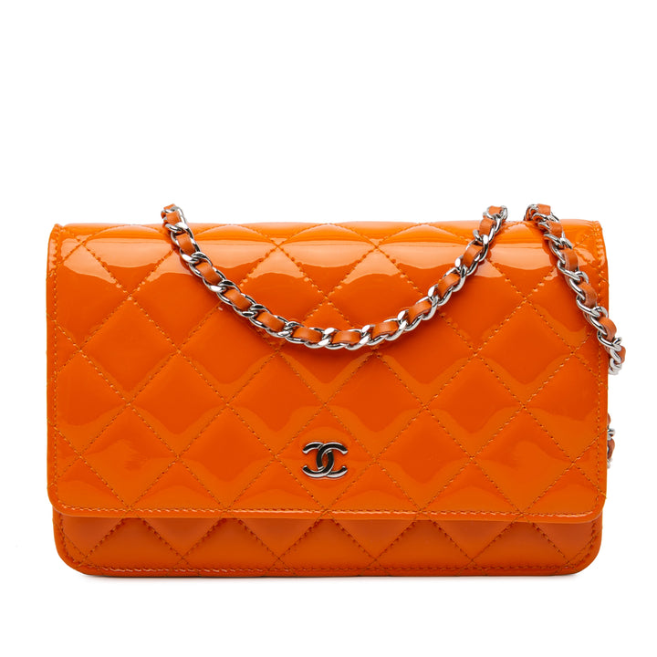 Classic Patent Wallet On Chain Orange - Gaby Paris