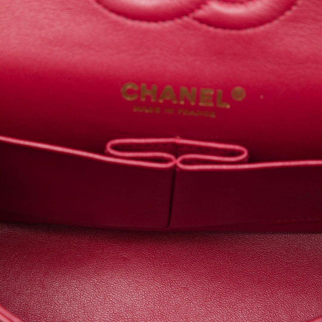 Chanel Medium Classic Chevron Cuir d’agneau Double rabat