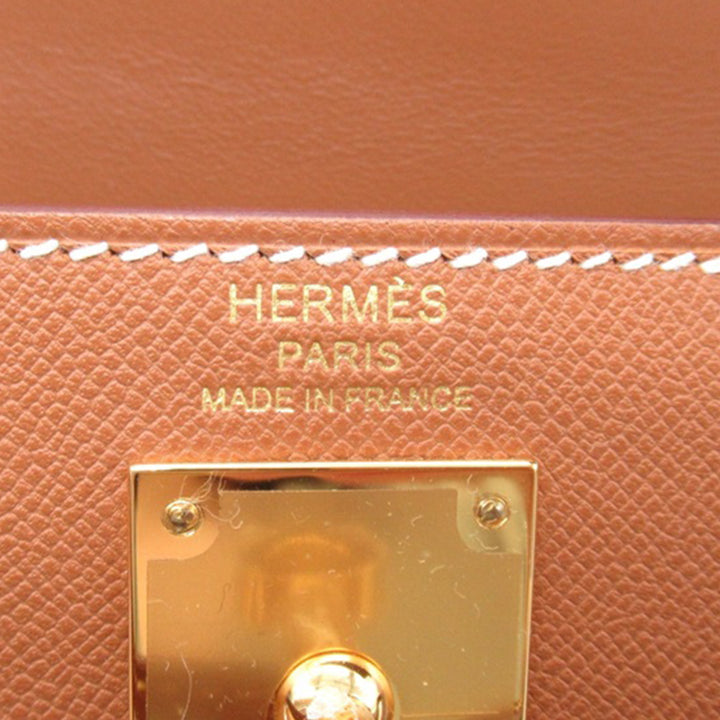 Madame Kelly Elan Brown - Gaby Paris