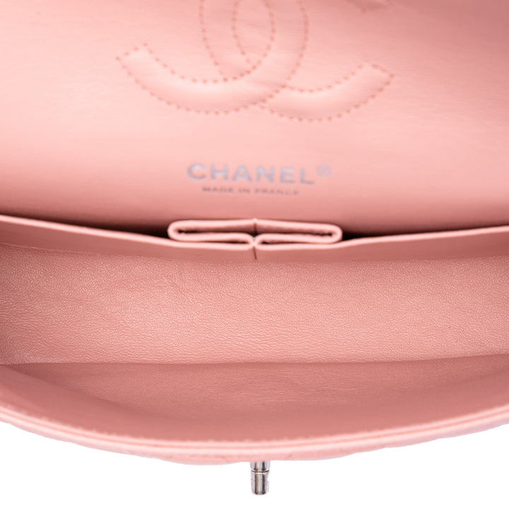 Chanel Sac porté épaule Classic Double rabat Moyen Cuir caviar Rose – vue 4 – GABY PARIS