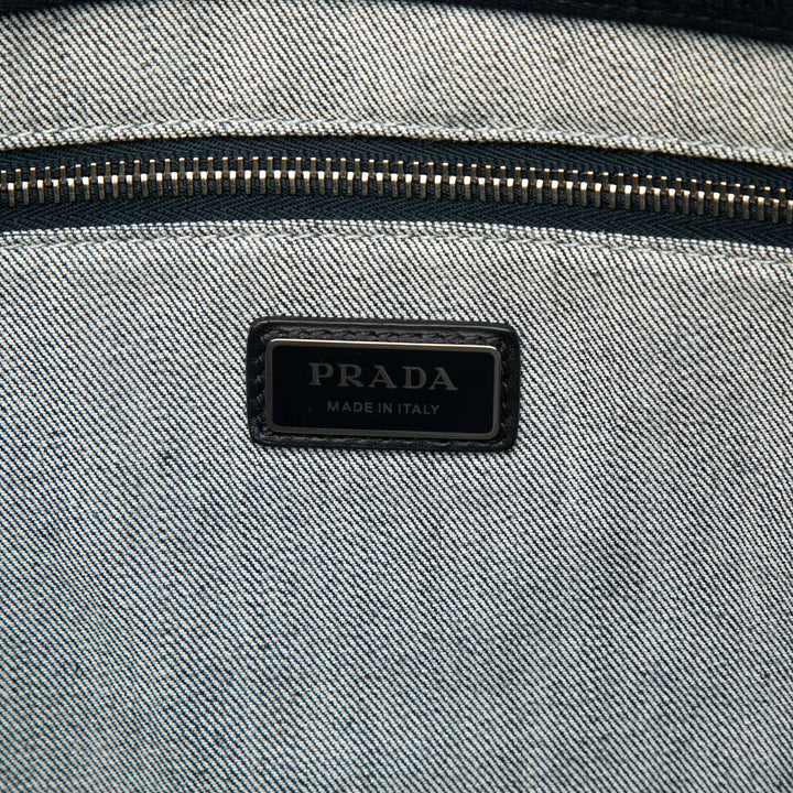 Prada Cabas Debossed Logo Drill Jean Bleu – vue 5 – GABY PARIS