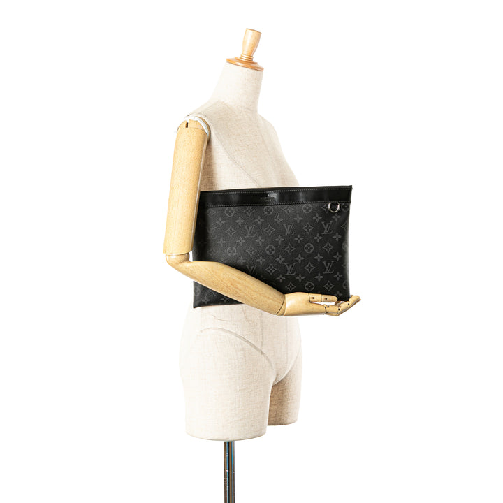 Monogram Eclipse Discovery Pochette GM Black - Gaby Paris
