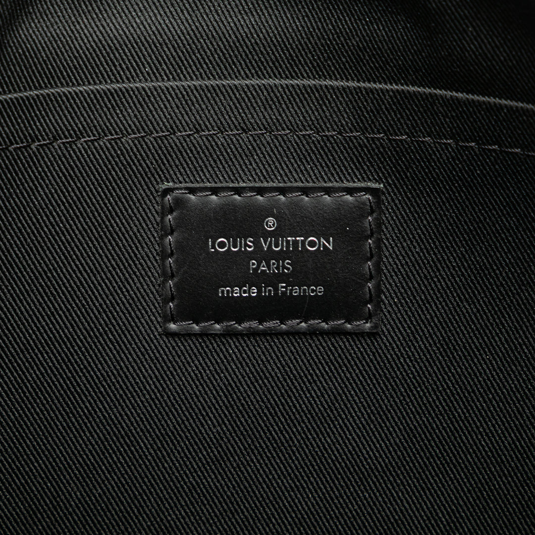 Monogram Eclipse Discovery Pochette GM Black - Gaby Paris