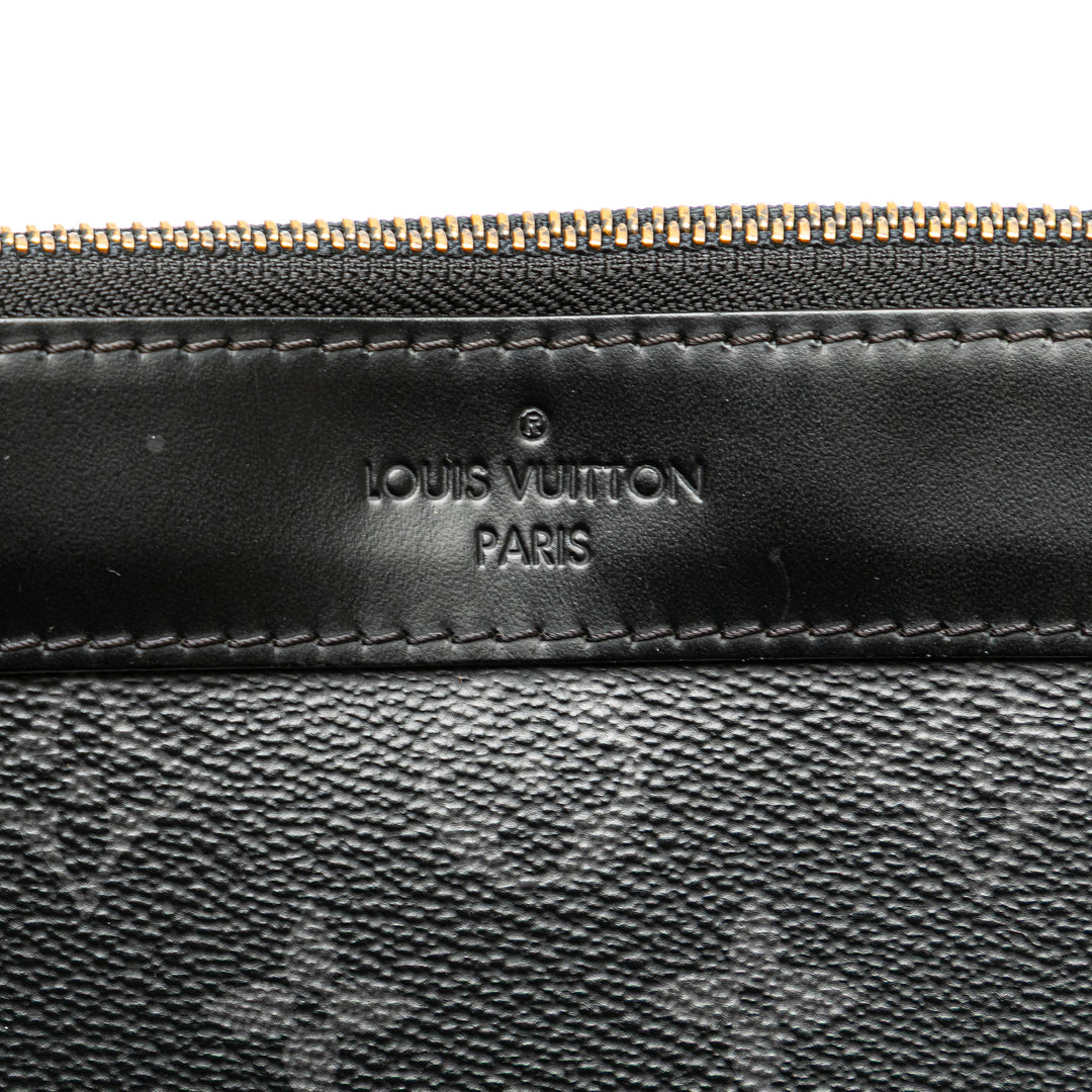 Monogram Eclipse Discovery Pochette GM Black - Gaby Paris
