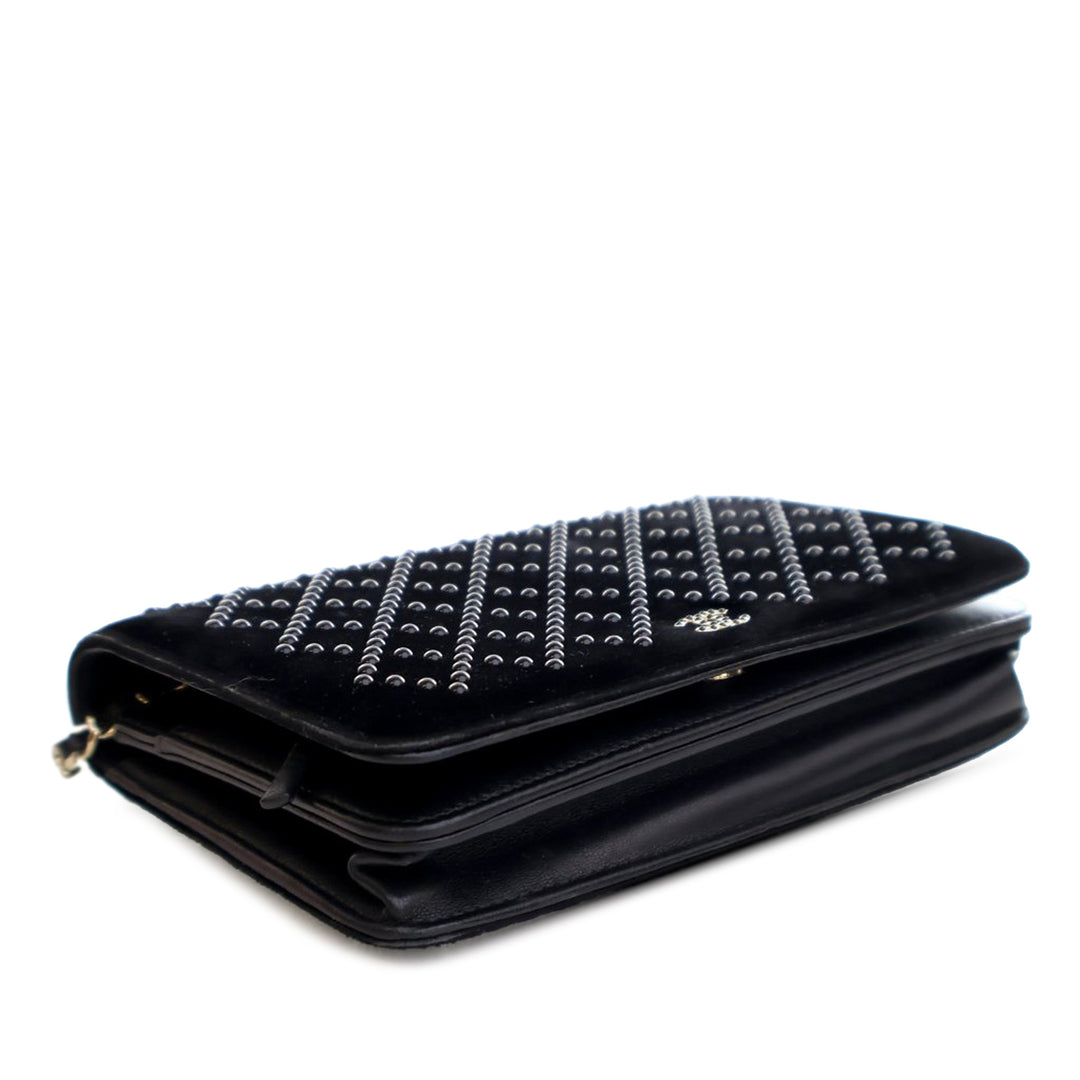 Chanel CC Velours clouté Wallet on Chain