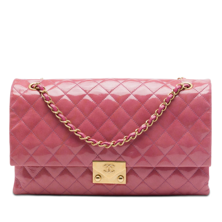 Chanel Matelassé froissé Cuir verni Pagoda Accordion à rabat