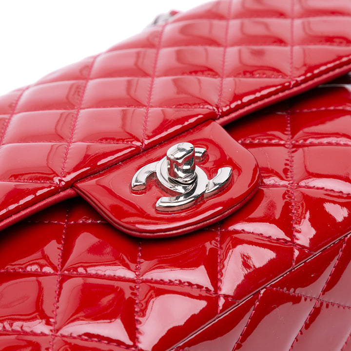 Medium Classic Patent Double Flap Red - Gaby Paris