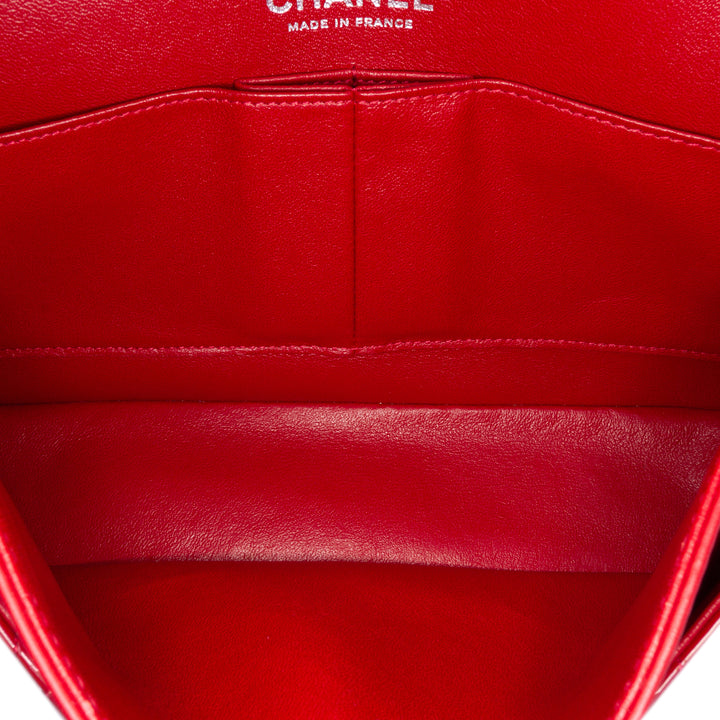 Medium Classic Patent Double Flap Red - Gaby Paris