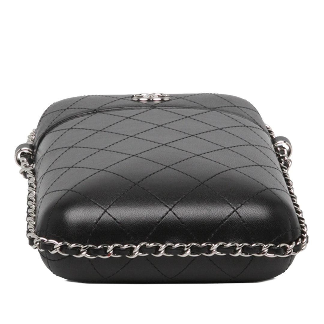 Chanel Étui téléphone CC Matelassé rond à chaîne Cuir d'agneau Noir – vue 3 – GABY PARIS