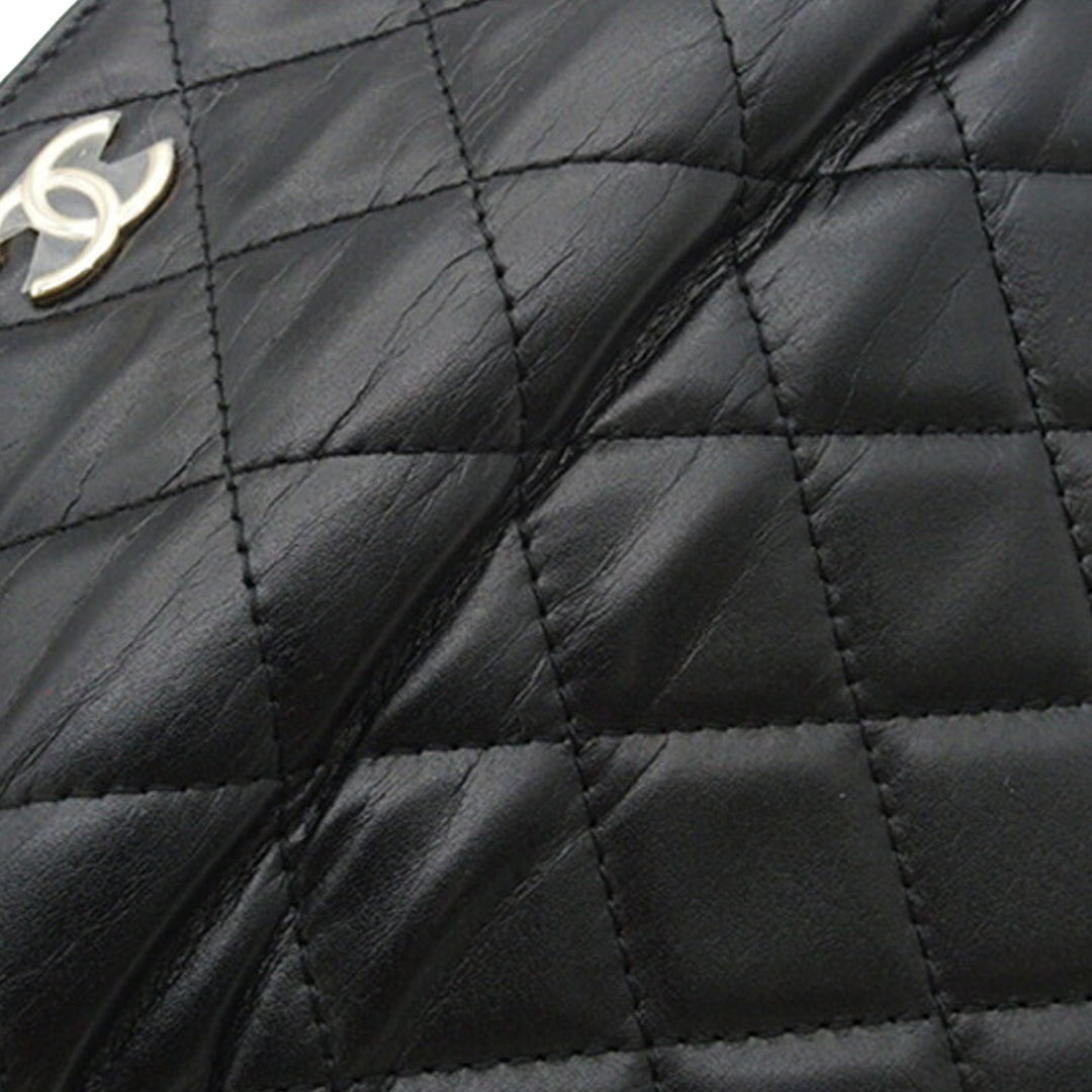 Chanel Matelassé Cuir de veau Maxi Perles Pochette avec chaîne