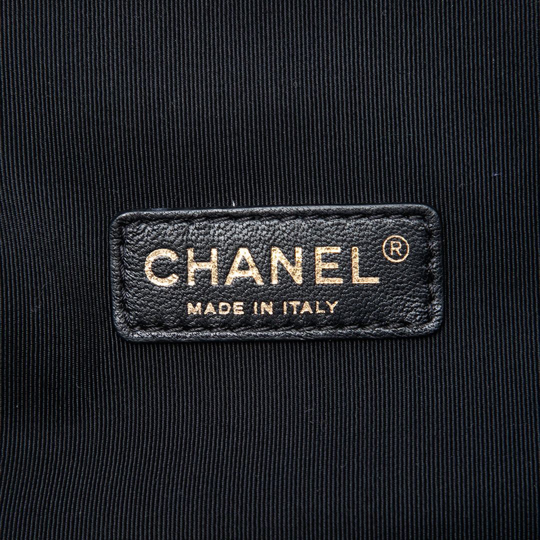Chanel Tricolor Matelassé Cuir d’agneau Graphic Camera Étui Sac Multi
