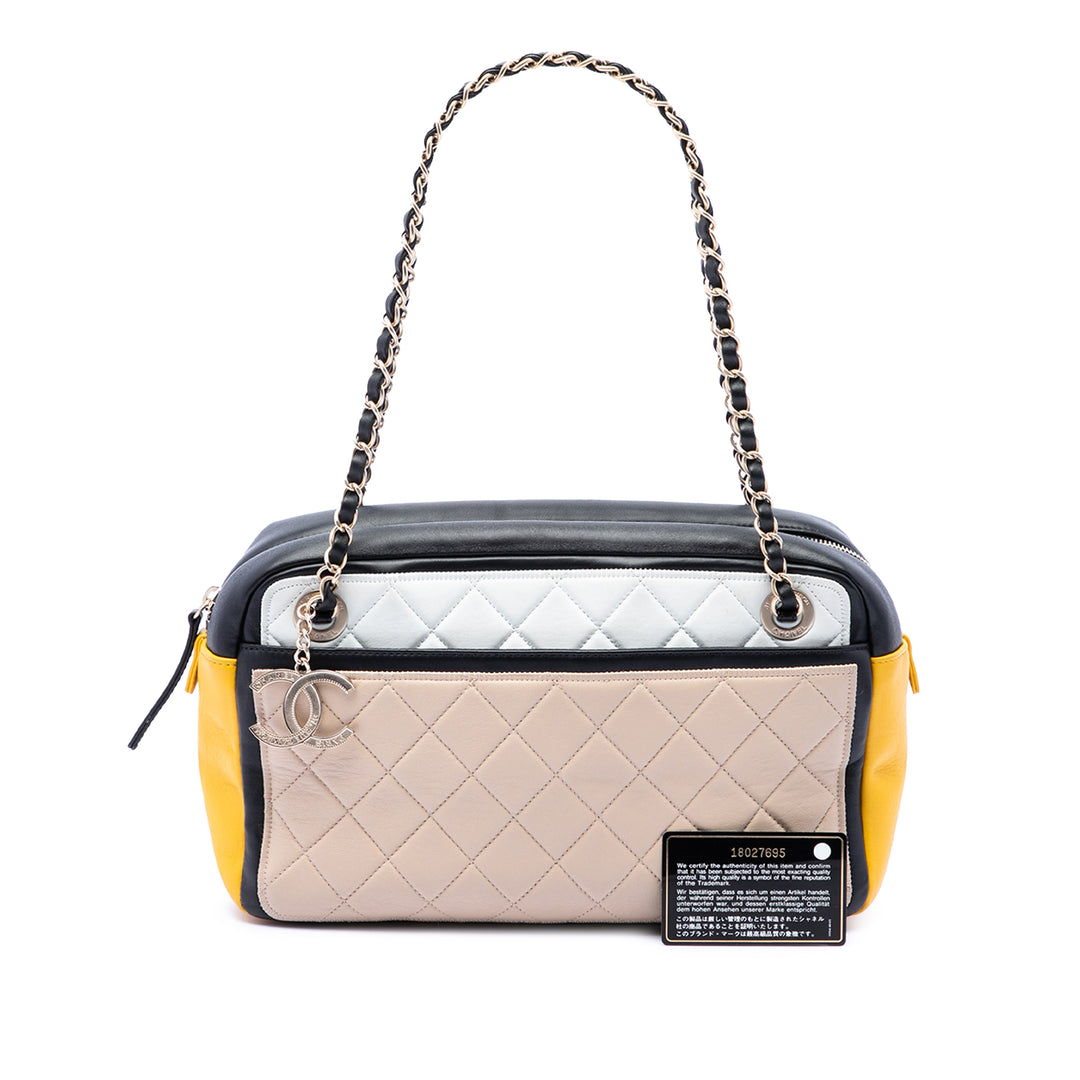Chanel Tricolor Matelassé Cuir d’agneau Graphic Camera Étui Sac Multi