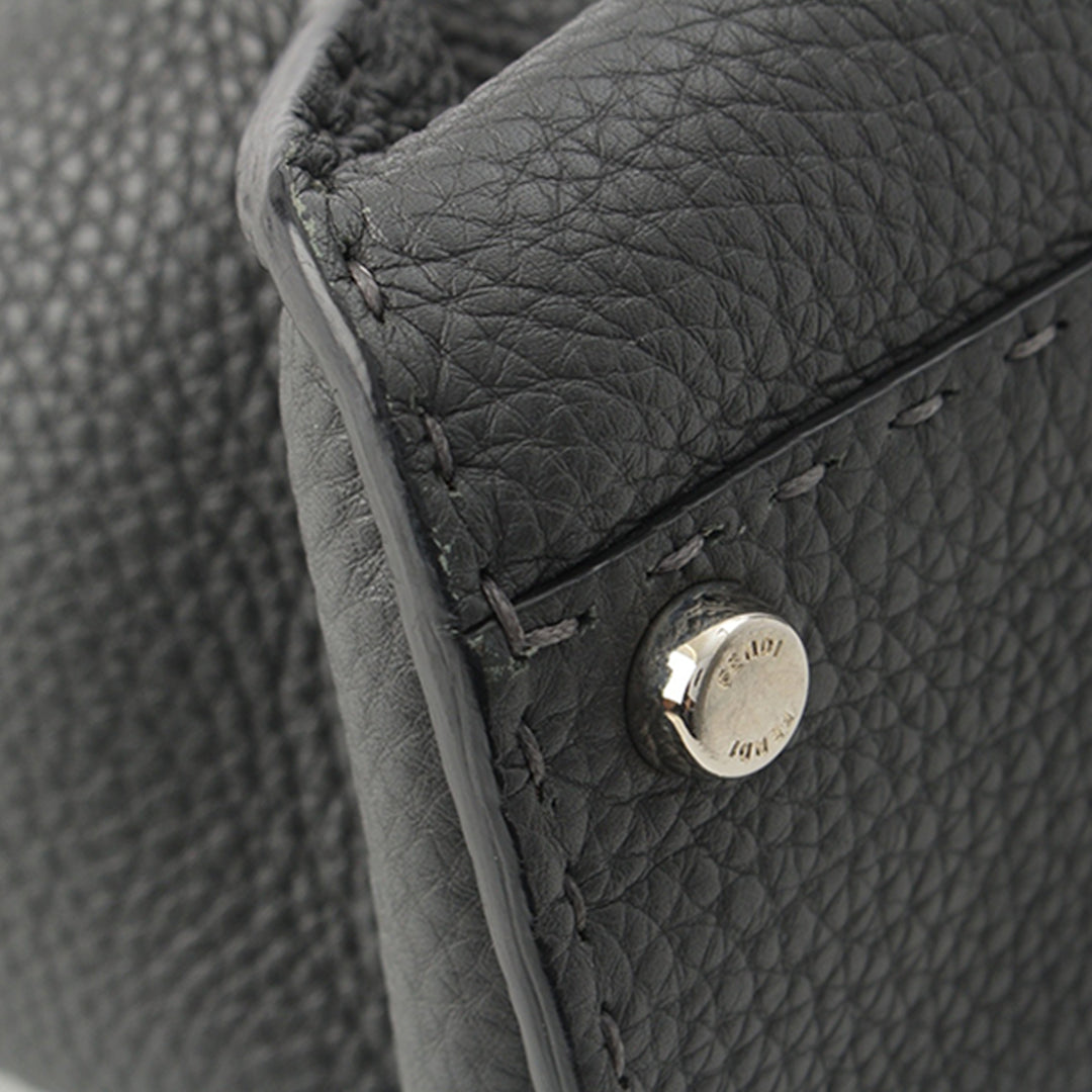 Fendi Selleria Peekaboo Iconic Sac Moyen Cuir